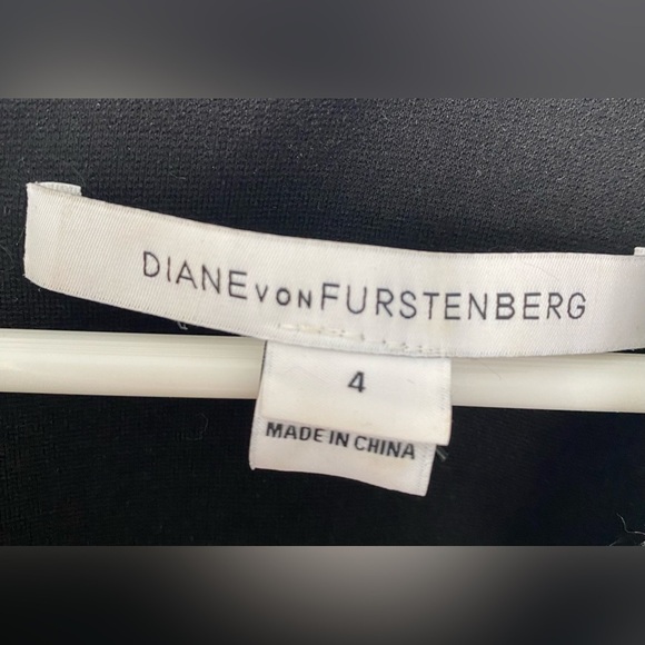 Diane von Furstenberg Yevette Baroque-Print Melange Dress. Size 4 - Picture 6 of 8